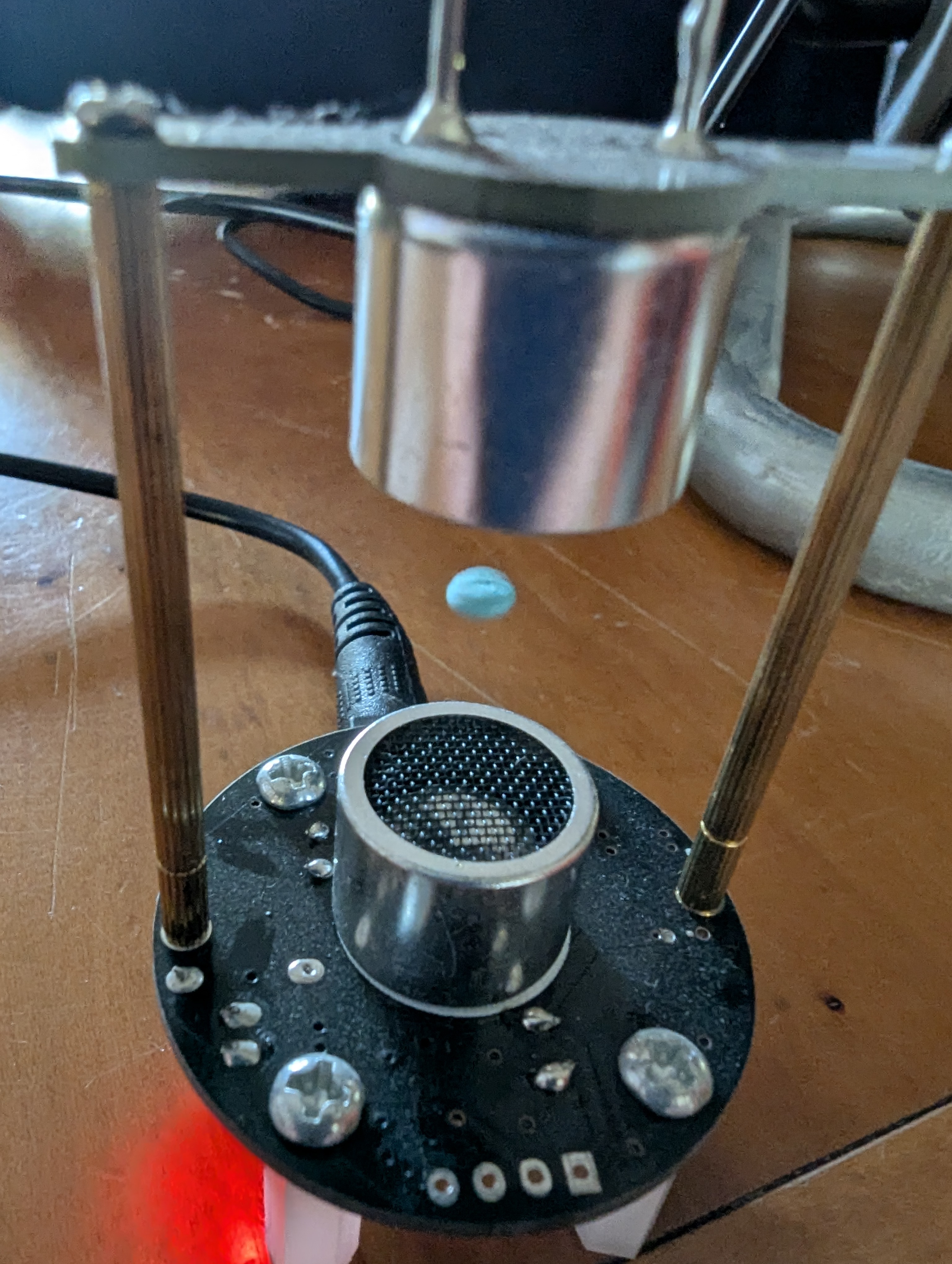 🔊✨ Schweben mit Ultraschall – der kleine Levitron ✨🔊